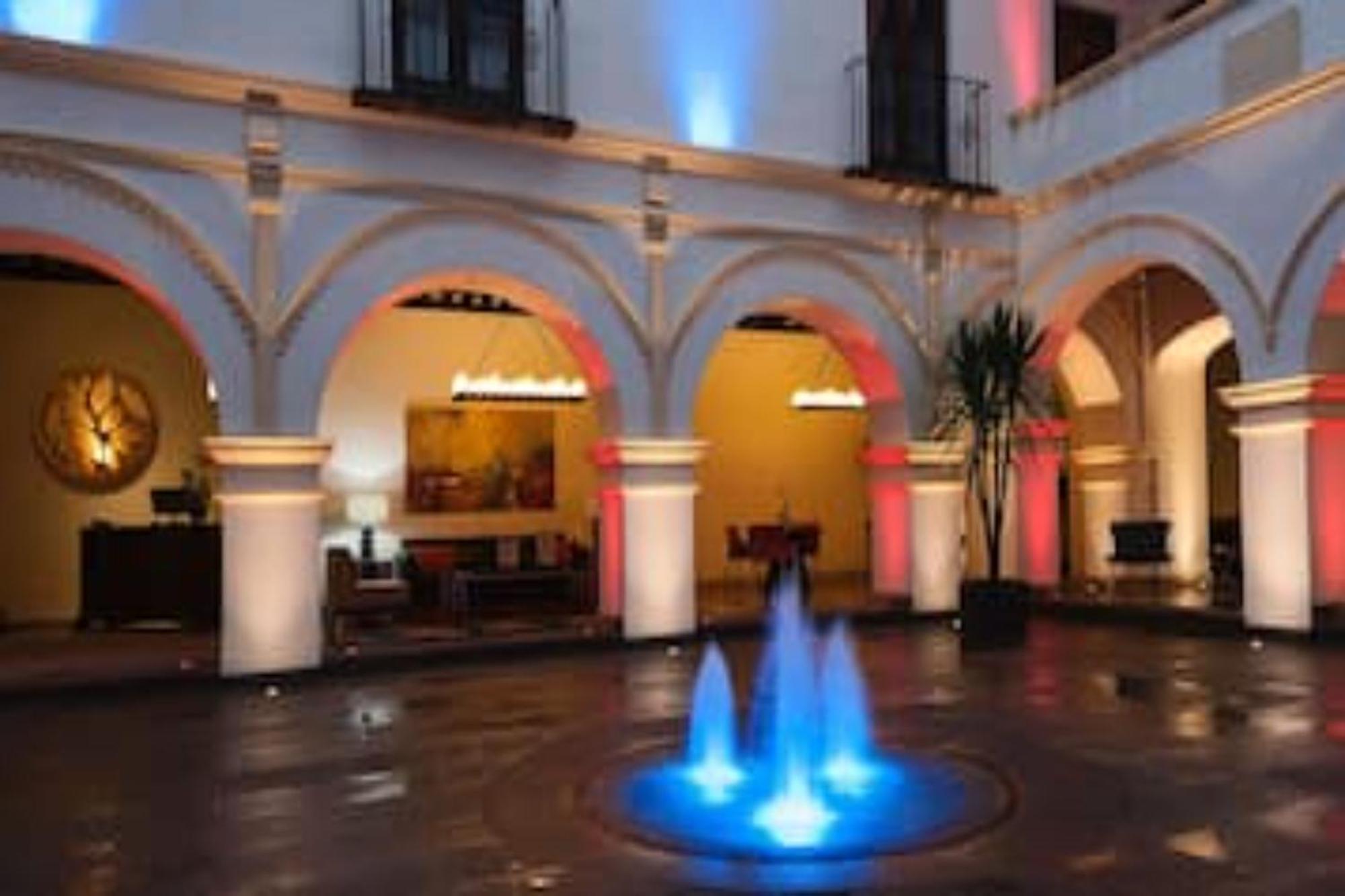Oyo Hotel Emperadores Inn, Атлиско Экстерьер фото